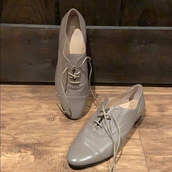 Marc Fisher grey tie up dress shoes - Picture 1 of 8